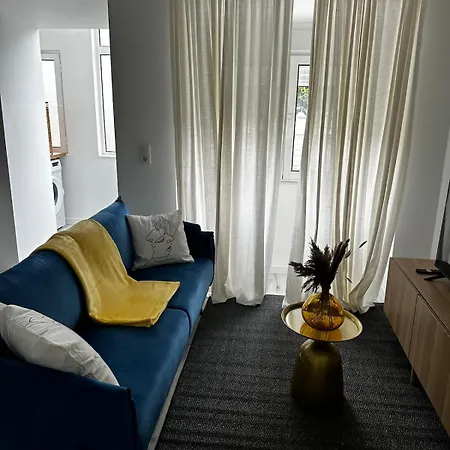Flat 4 * Amadora