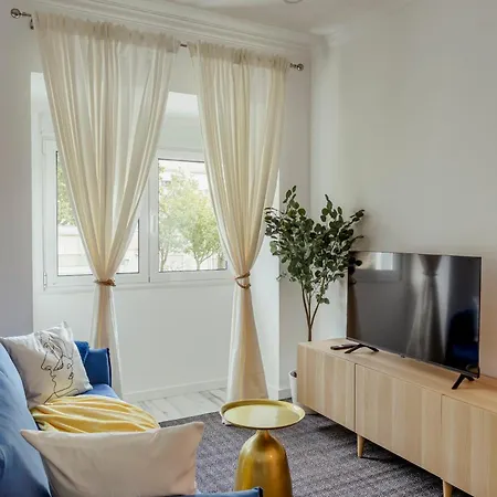 דירה Flat 4