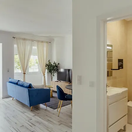 דירה Flat 4