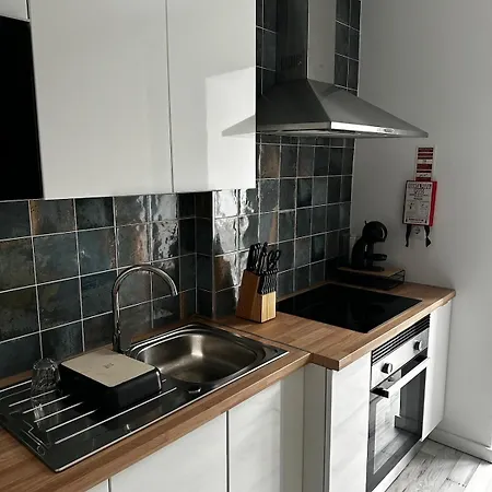 Flat 4 Apartment